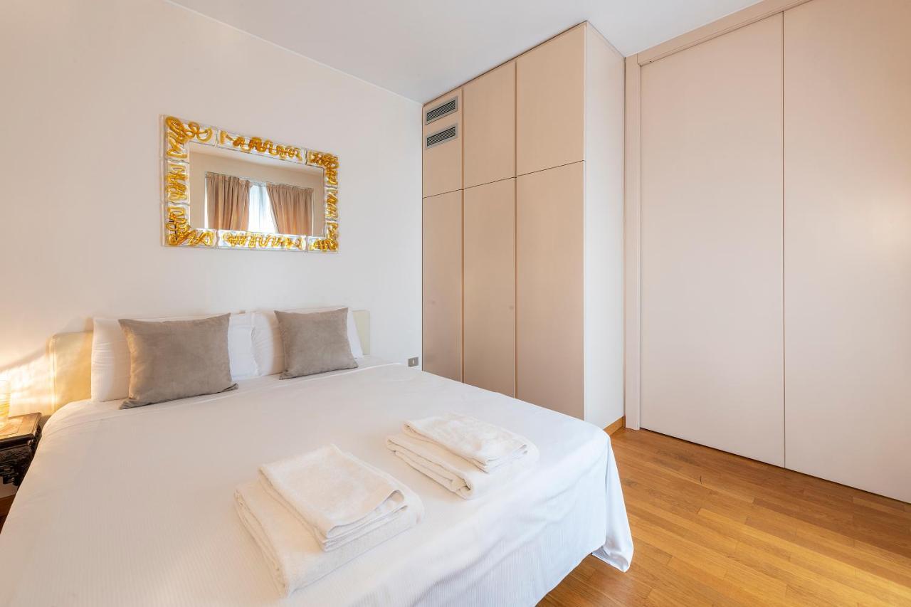 Milan Royal Suites - Centro Duomo Extérieur photo