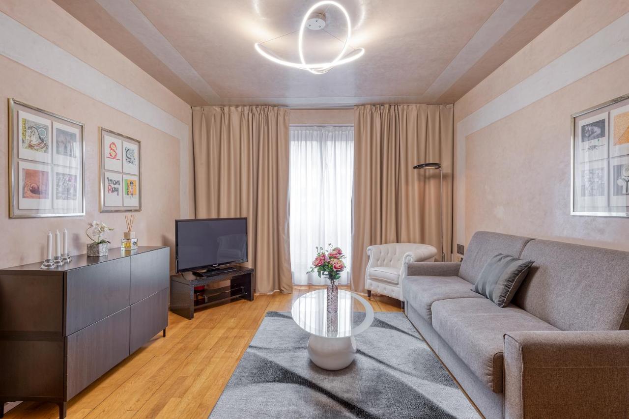 Milan Royal Suites - Centro Duomo Extérieur photo
