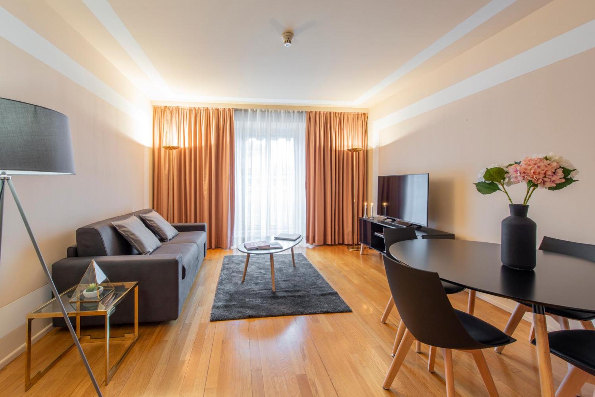 Milan Royal Suites - Centro Duomo Extérieur photo